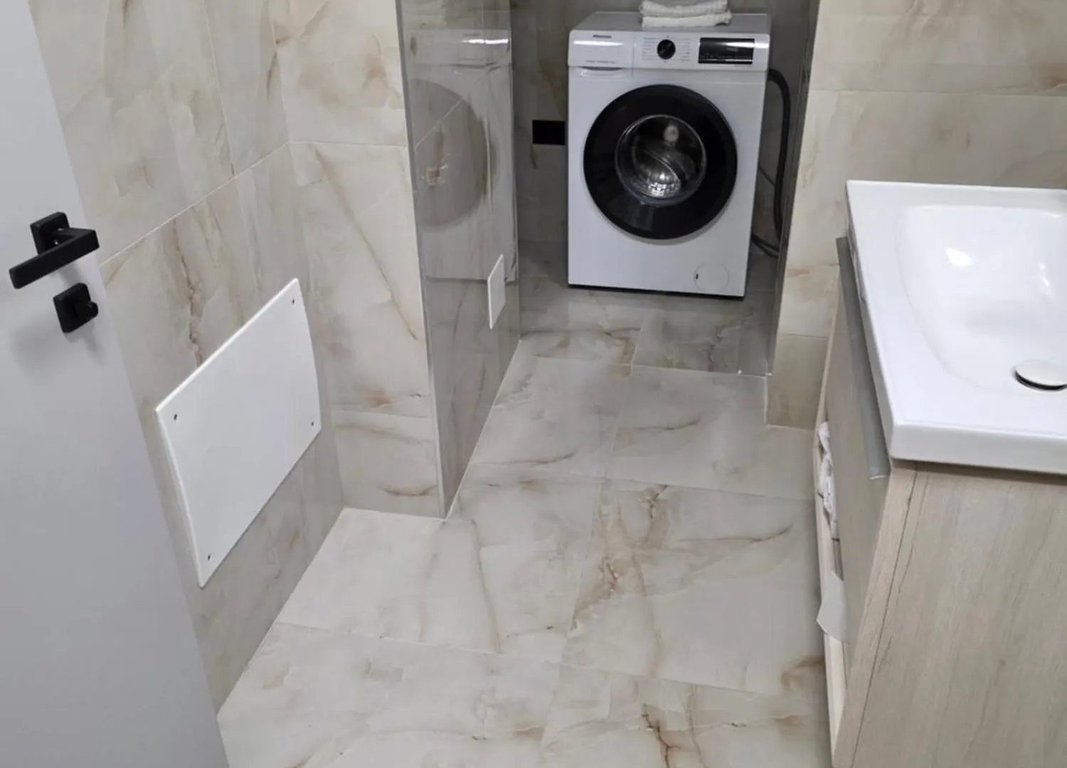 Apartment Twoviews Apartements 1 Tirana Albania